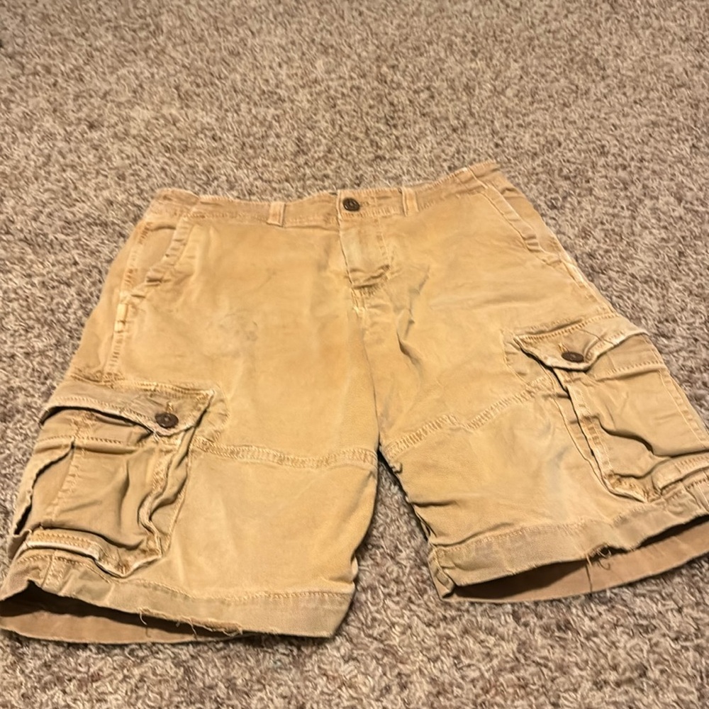 American Eagle khaki cargo shorts